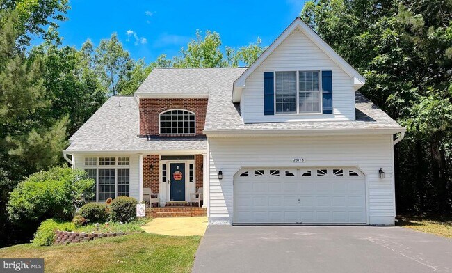 Building Photo - 23118 Silverberry Way