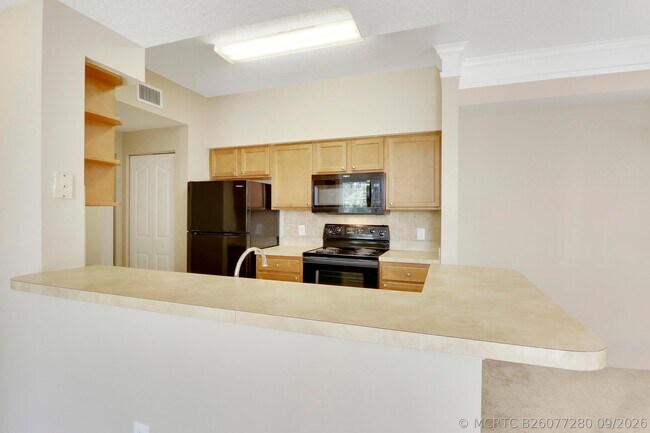 Building Photo - 9211 Myrtlewood Cir W
