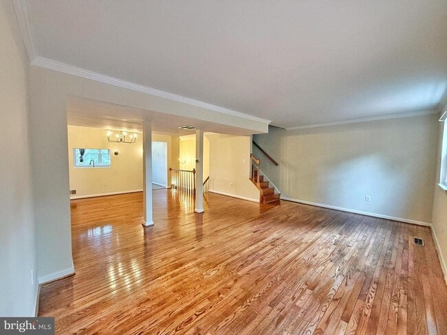 Building Photo - 15008 Cherrydale Dr