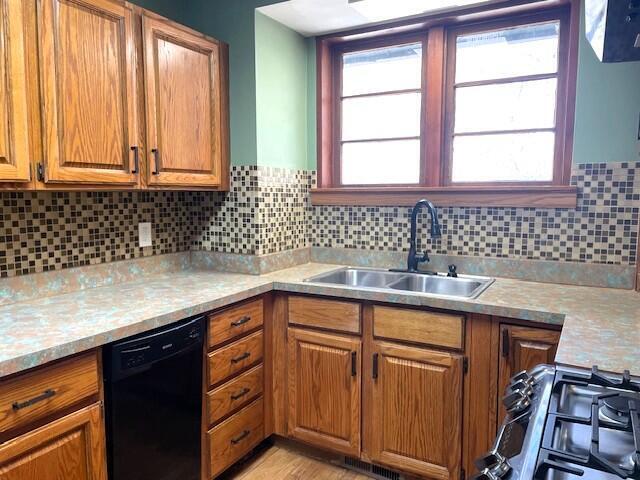 Building Photo - 3079 Pittsview Dr