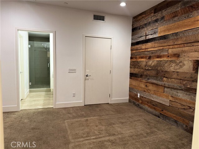 Building Photo - 2205 Tom Mix Rd