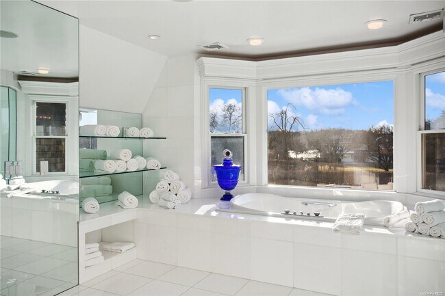 Building Photo - 145 Olivers Cove Ln