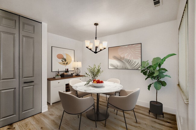 Building Photo - 42 N Park Ave