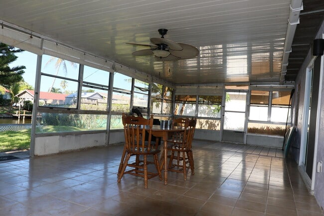Building Photo - 1510 W Riviera Dr