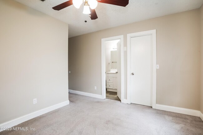 Building Photo - 8117 Fort Lee Trail