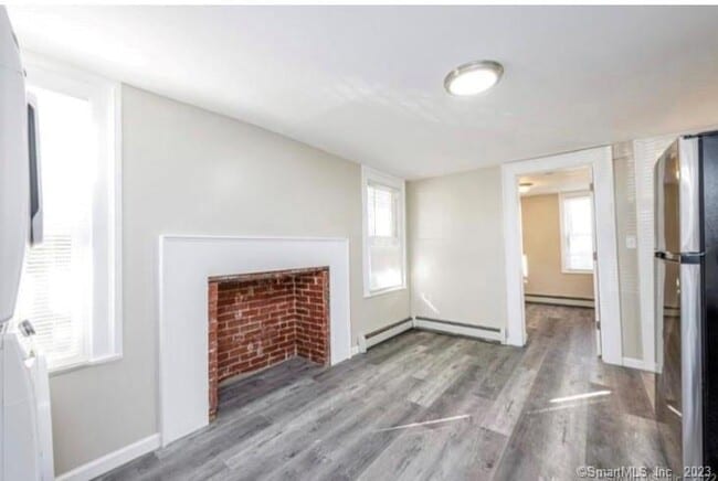 Building Photo - 2818 Whitney Ave