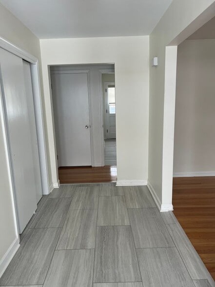 Building Photo - 4100 Leisure Dr