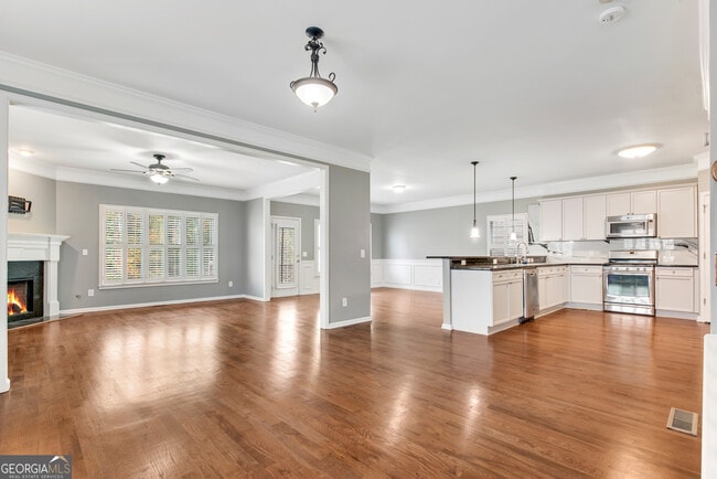 Building Photo - 299 Water Oak Pl