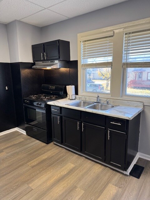 Building Photo - 482 Stella St