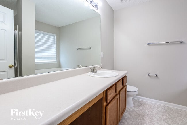 Building Photo - 3613 Edgeview Dr