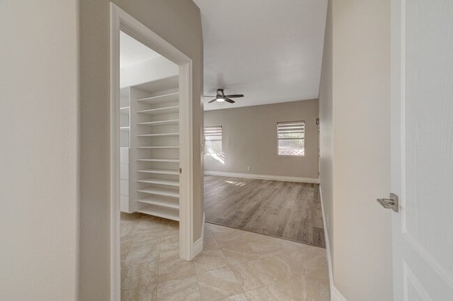 Building Photo - Marvelous Single Story, 3 Bedroom Home with NO HOA!