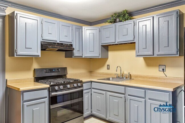 Building Photo - HISTORIC FARMHOUSE ON AN ACRE IN MANAKIN