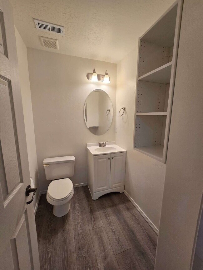 Building Photo - "Single Family Home with Incredible View!"