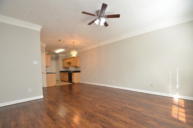 Building Photo - 11045 Landswalk Dr