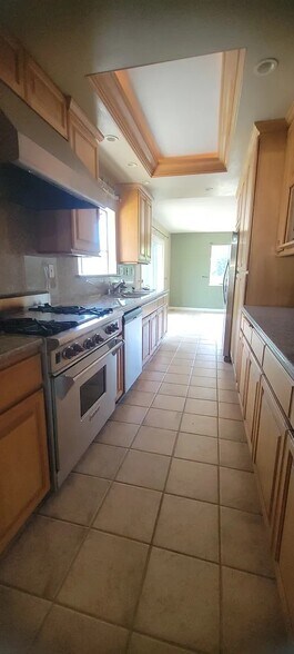 Building Photo - 4120 Cristobal Way