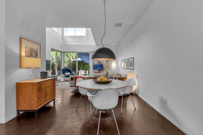 Building Photo - 3574 Penny Ln