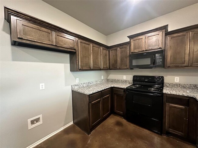 Building Photo - 7620 Wildflower Way