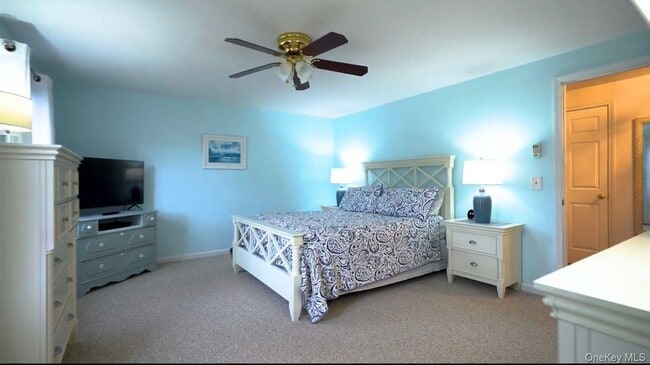 Building Photo - 1 Shadow Vale Dr