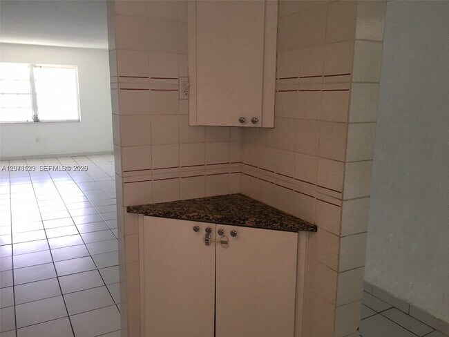 Building Photo - 251 Galen Dr