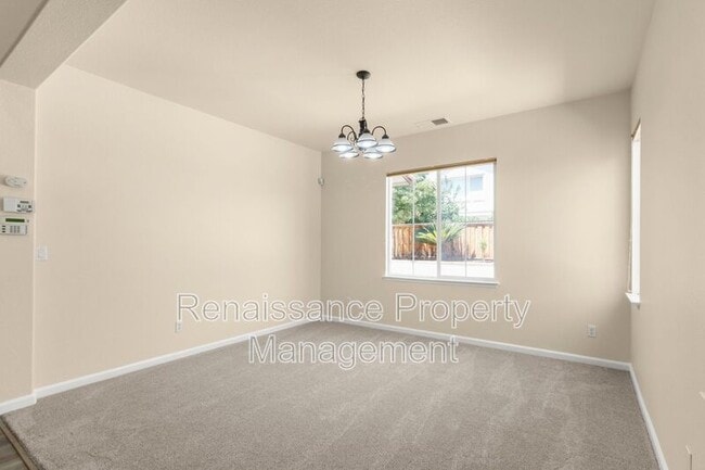 Building Photo - 785 Ellerbrook St