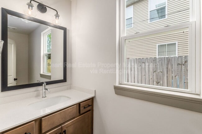 Building Photo - 117 Wisconsin Ave