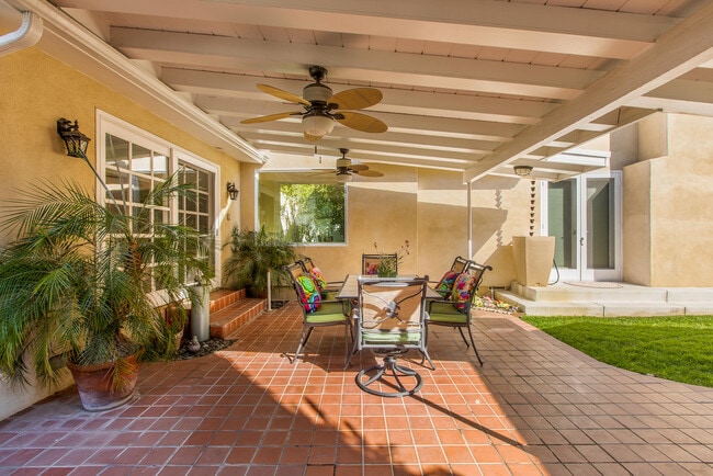 Back Porch - 5440 Ben Ave