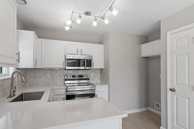 Building Photo - Build Equity While Leasing - Lease and Own...