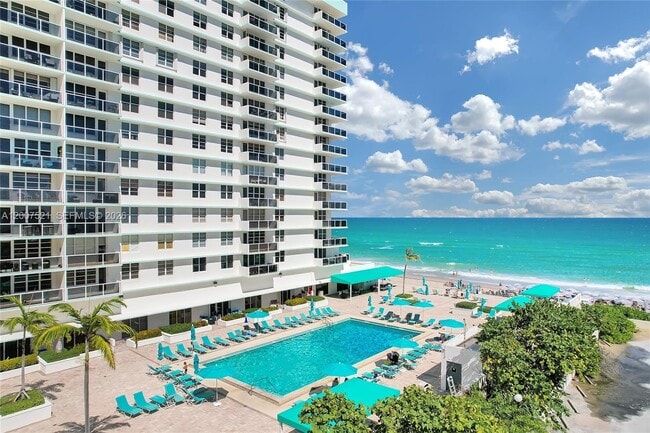 Building Photo - 3725 S Ocean Dr