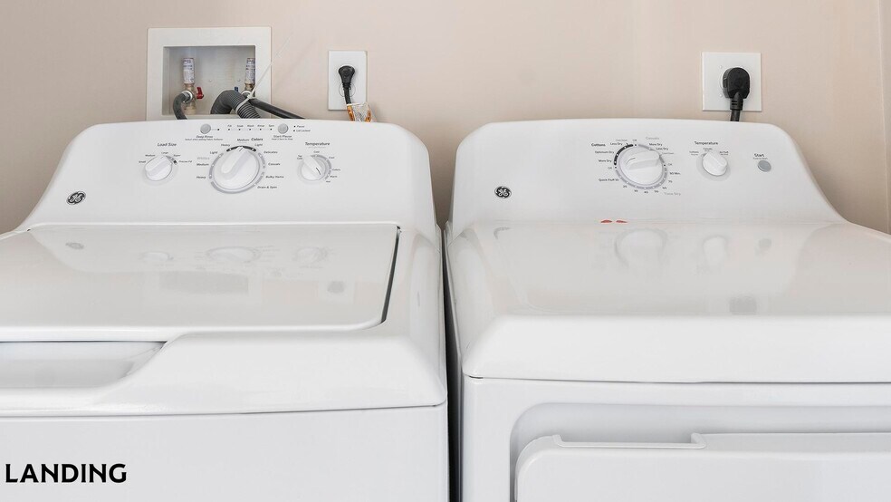 Building Photo - 1000 Forestview Dr