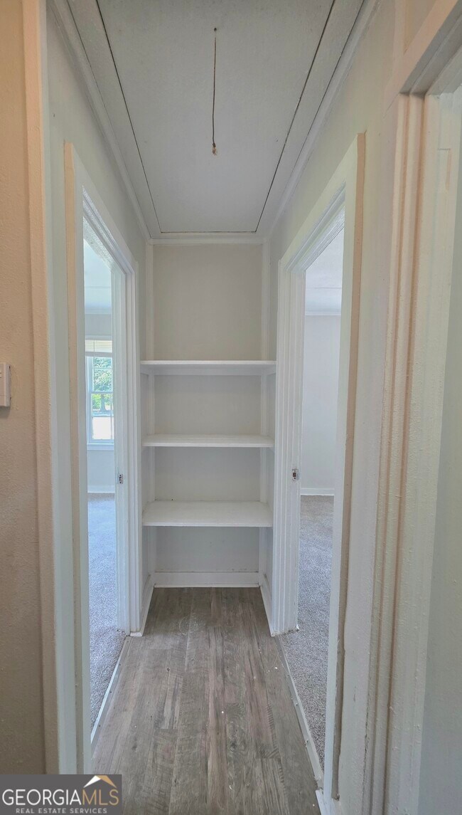 Building Photo - 3588 Morgan Dr