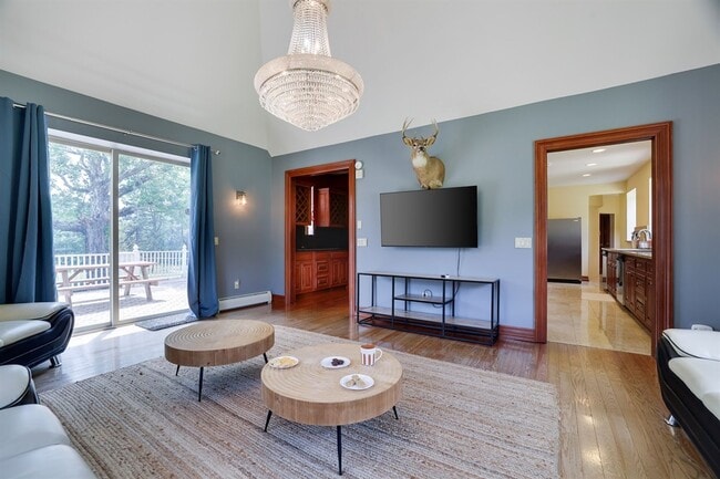 Building Photo - One of a kind Castle on the Hill for Rent! Minimum 1 month lease