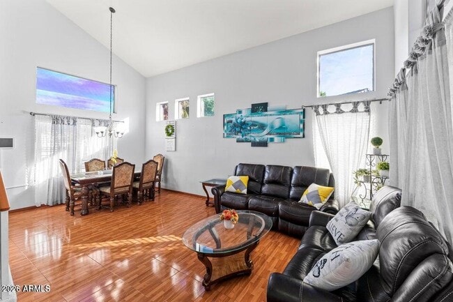 Building Photo - 1166 E Stottler Dr