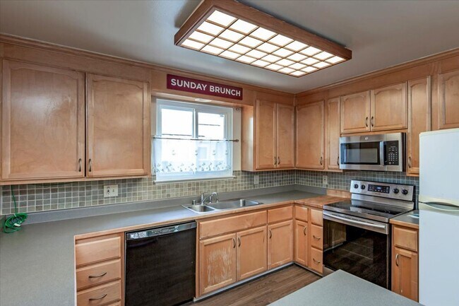 Building Photo - Great Sunnyvale Home