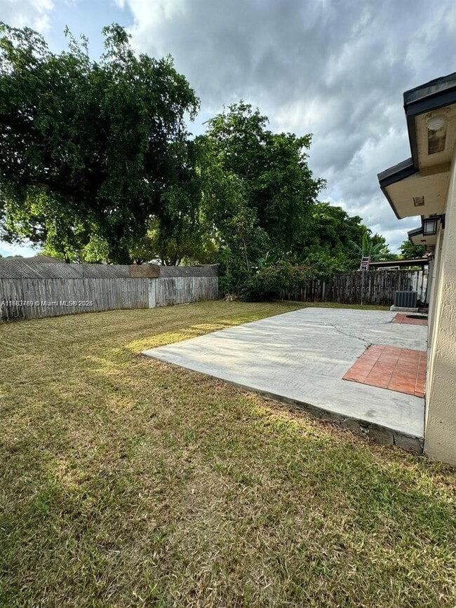 Building Photo - 27070 SW 134th Pl