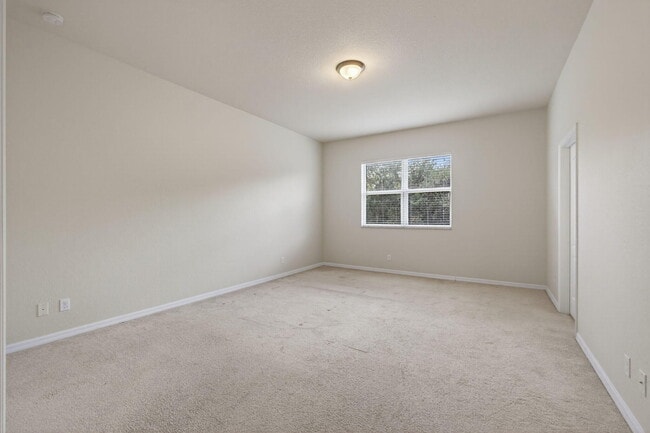 Building Photo - 136 Behring Way