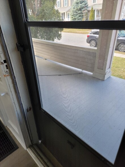 Porch - 1435 Roycroft Ave