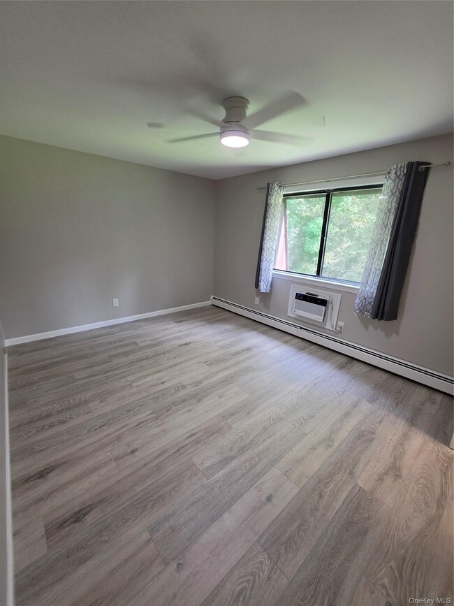 Building Photo - 2104 Cherry Hill Dr