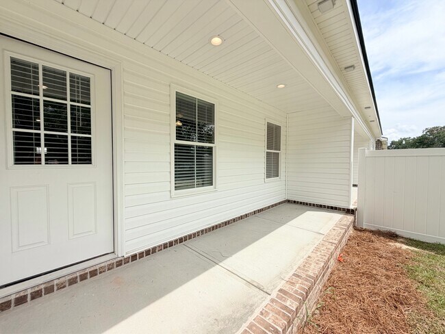 Building Photo - 317 Cindy Ln
