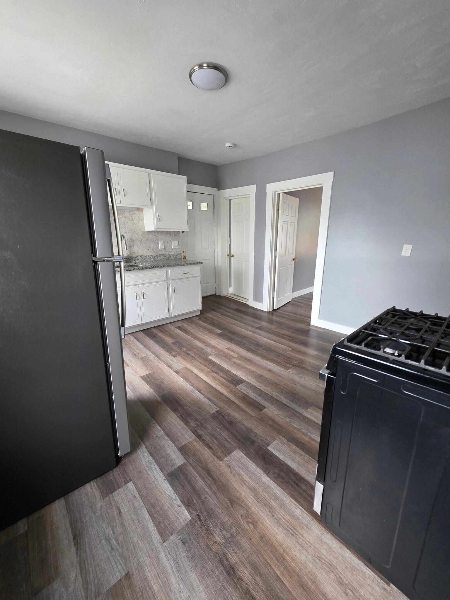 Kitchen - 161 4th St