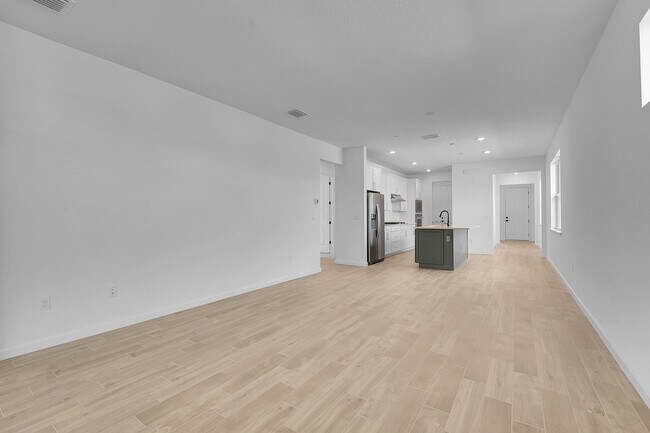 Building Photo - 4572 Nautilus Cir