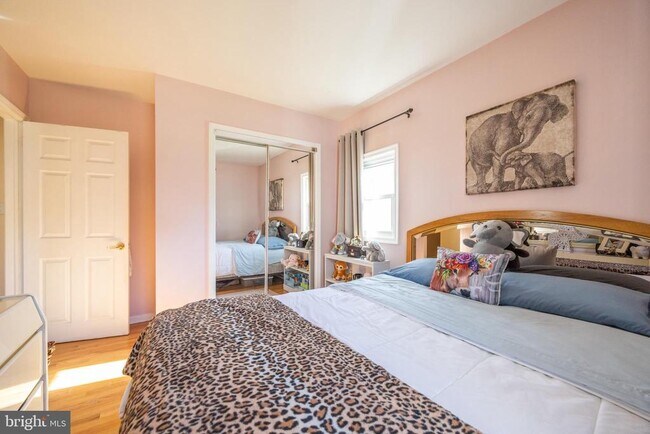 Building Photo - 120 Marta Dr