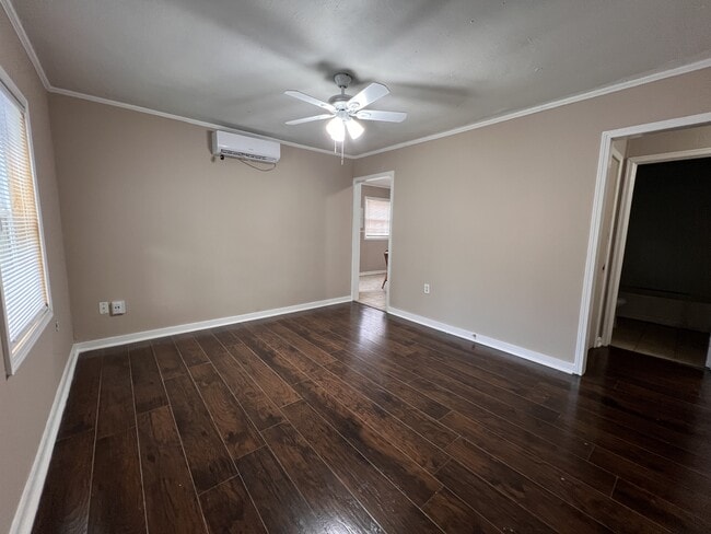 Building Photo - 5152 Enterprise St