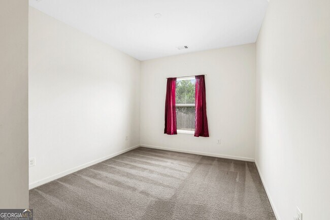 Building Photo - 1480 Avalon Creek Rd