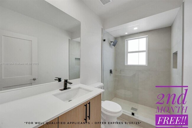 Building Photo - 893 NE 81st St