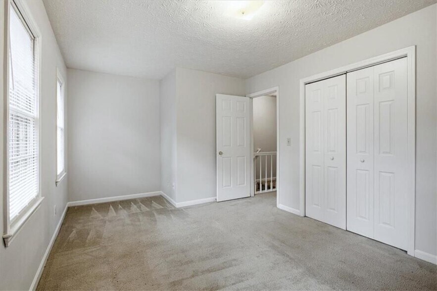 Building Photo - 1337 Sweet Pine Dr