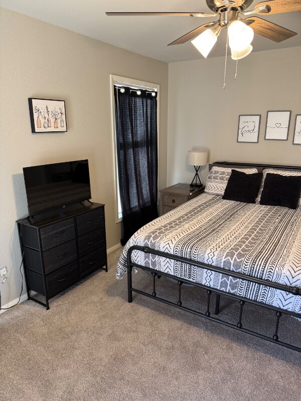 Building Photo - 11 August Ln