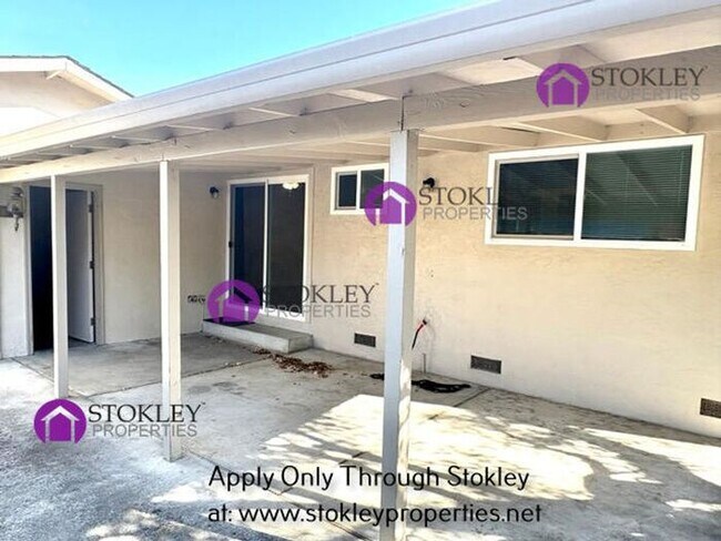 Building Photo - 1875 Queens Rd