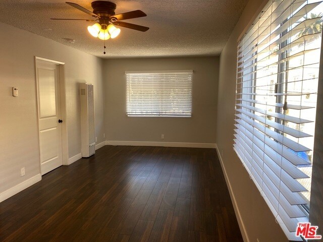 Building Photo - 833 N Normandie Ave