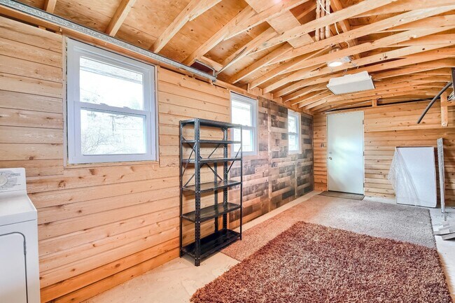 Building Photo - 14783 S Wandcrest Dr