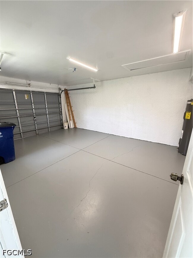 Building Photo - 107 Harold Ave S